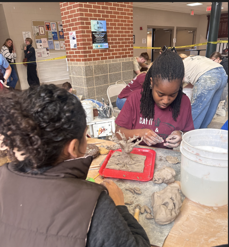 Waynesville High School art students earned seven awards at the Clay It Up/Sketch It Out Competition hosted by Nixa High School on April 18, 2026.  A total of 22 WHS students competed against peers from seven schools, taking on a series of timed challenges throughout the day. Each challenge was 70 minutes long.