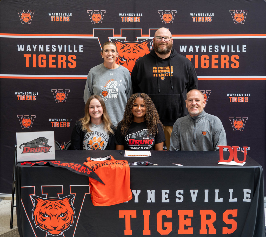 Sullivan signs with Drury University