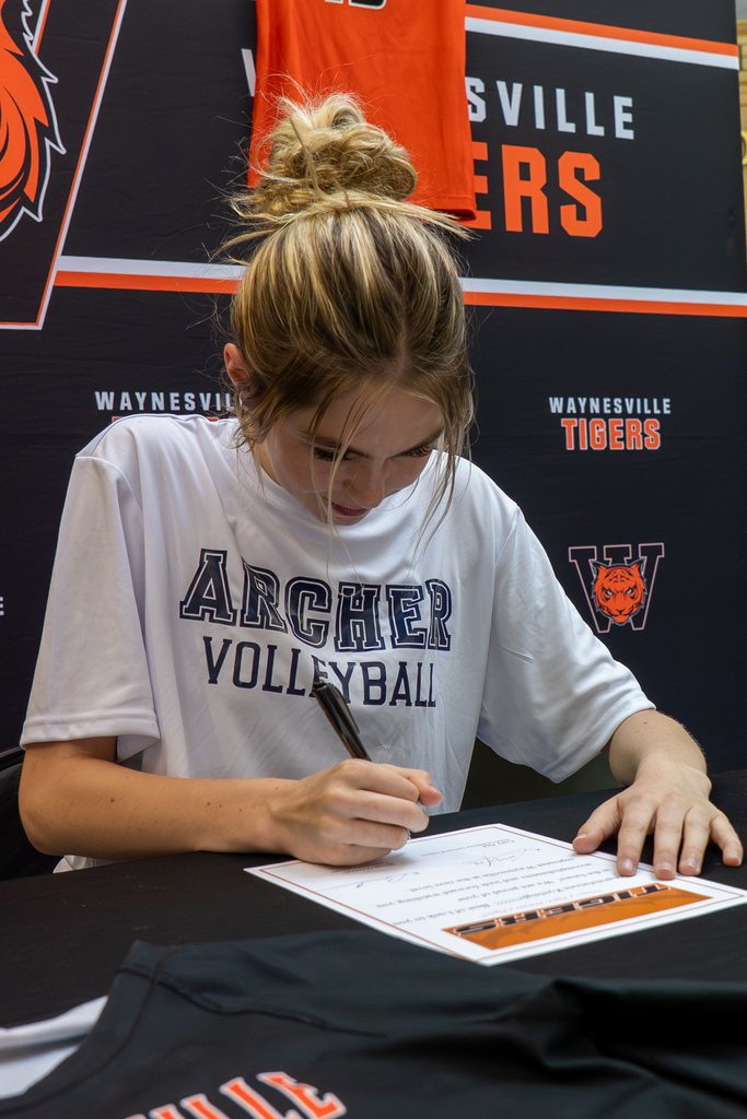 Barkley signs with St. Louis Community College
