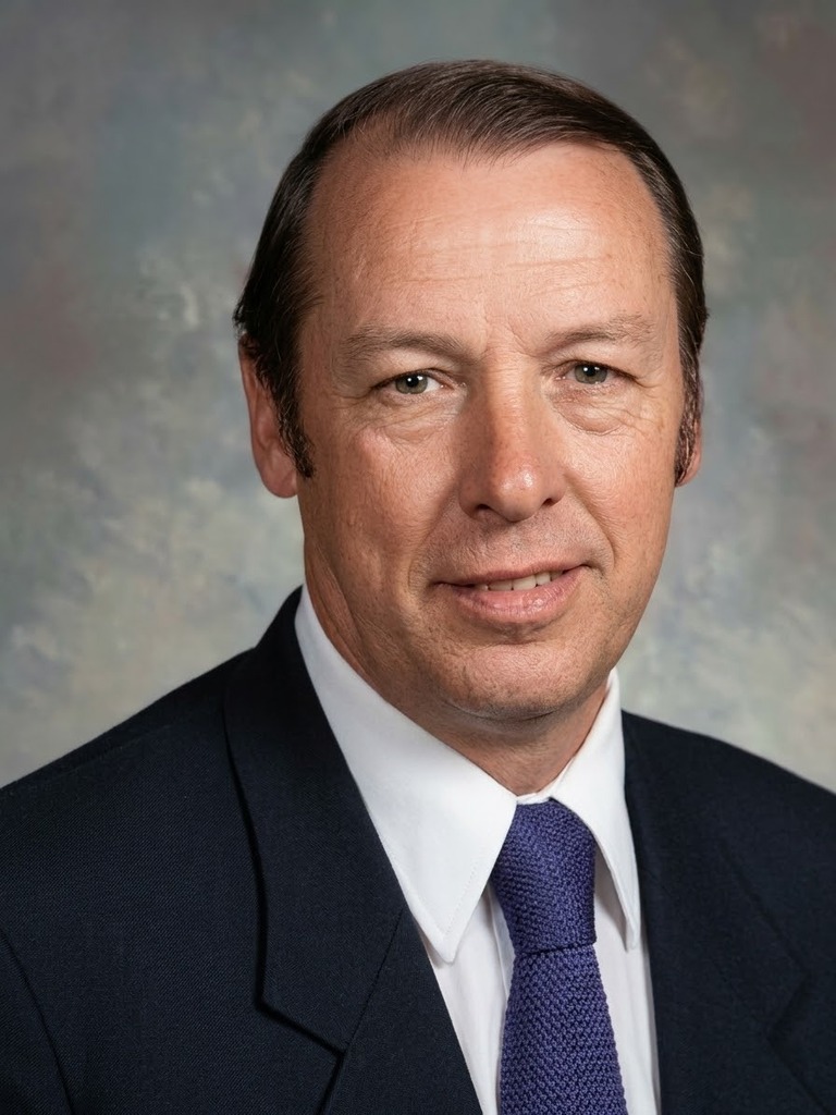 Photo of Dwight Hensley
