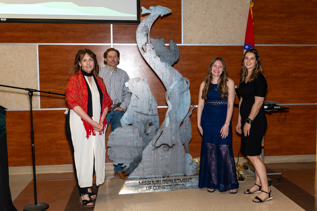 WCC students and sculpture