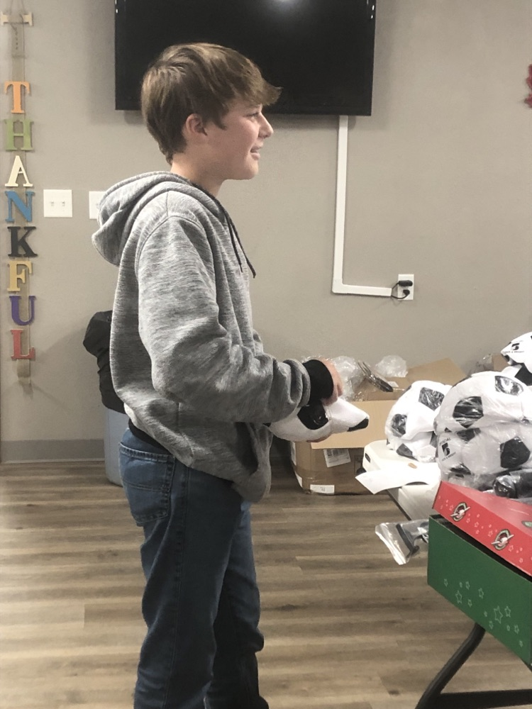 11/16 Operation Christmas Child