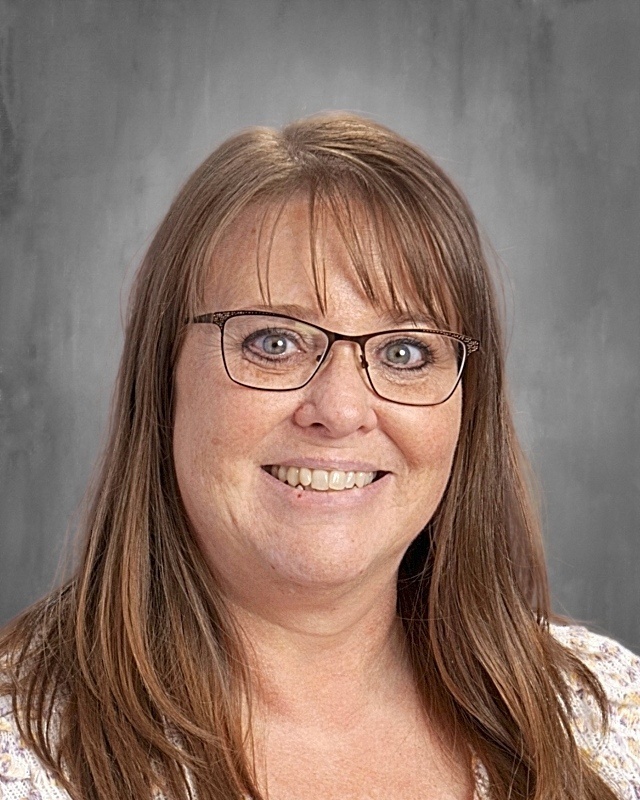 Haven Bay Elementary Welcomes Monica Widdison as Administrative Apprentice