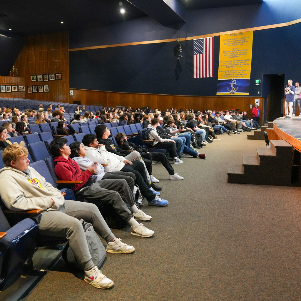 9th Grade Experience students