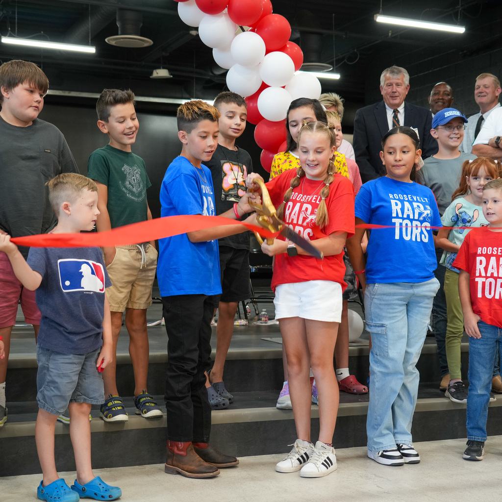 Roosevelt ribbon cutting ceremony students.
