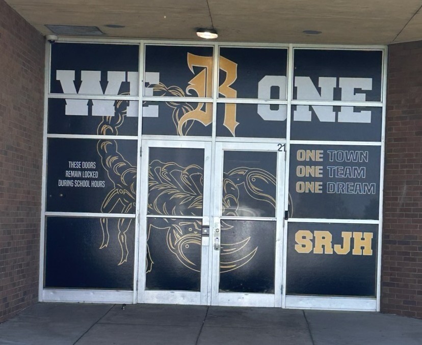 ✨ Updating the look and making Sand Ridge shine! ✨ Check out the brand-new window perf we added to our North doors—bold, fresh, and full of SRJH pride! 💛🤎 ONE TOWN • ONE TEAM • ONE DREAM #WeAreOne #SRJH #SandRidgePride #RoyCone