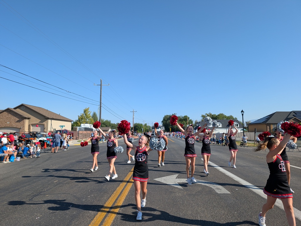 Pictures of Roy Jr, Cheerleaders, SBO's, and Hope squad in the Hooper Tomato Day's Parade