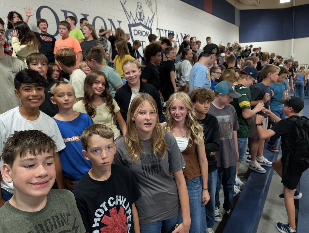 pictures of students at assembly