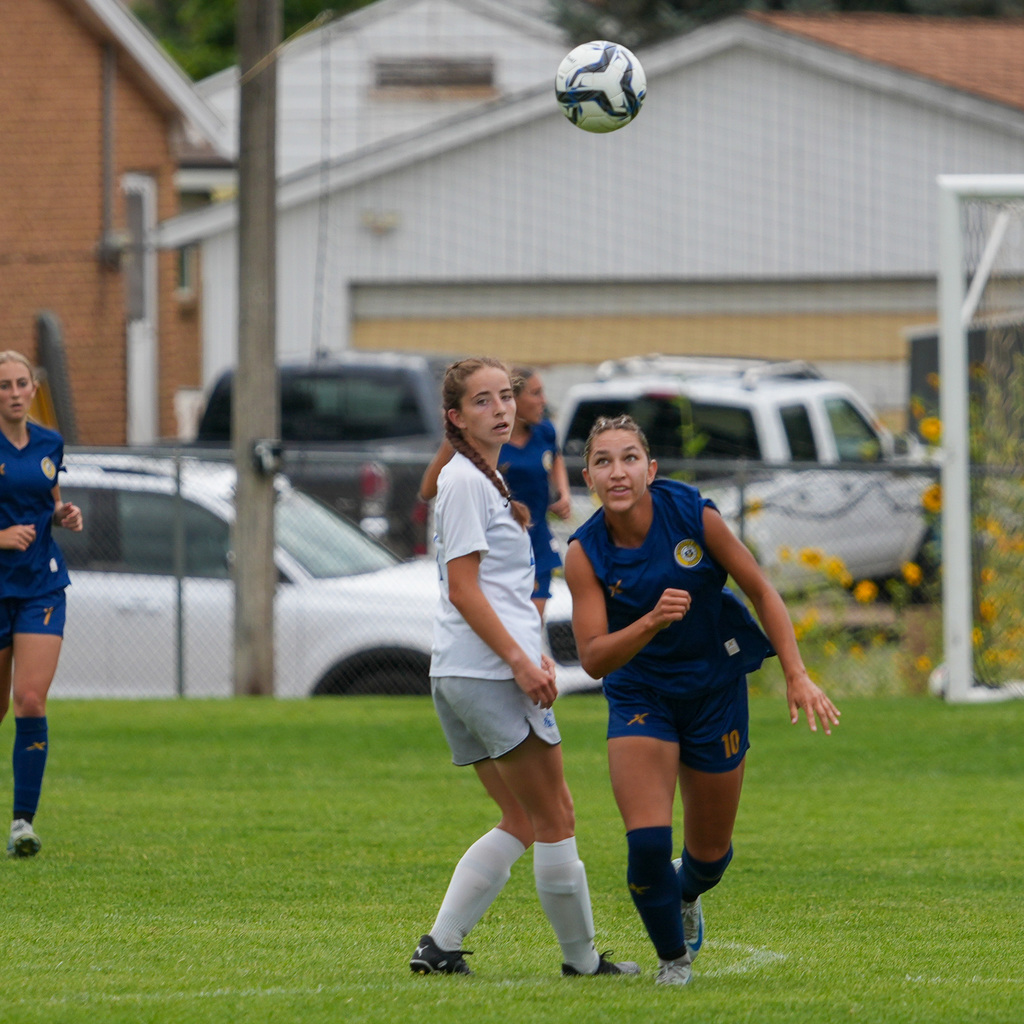 high school girls soccer players