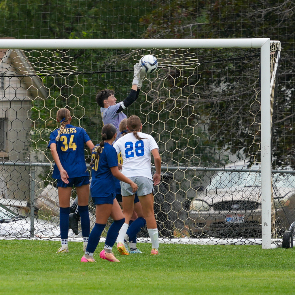 high school girls soccer players