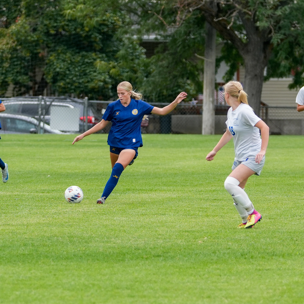 high school girls soccer players