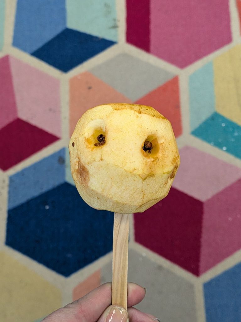 The starting process of apple mummification