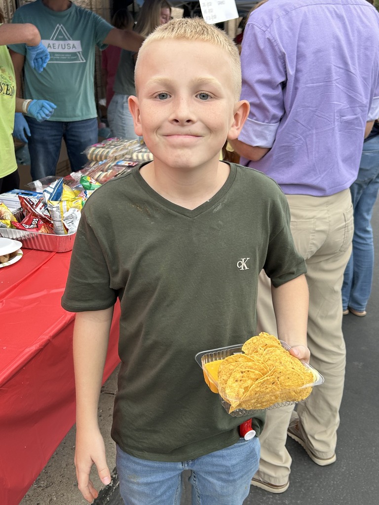Student enjoying yummy nachos