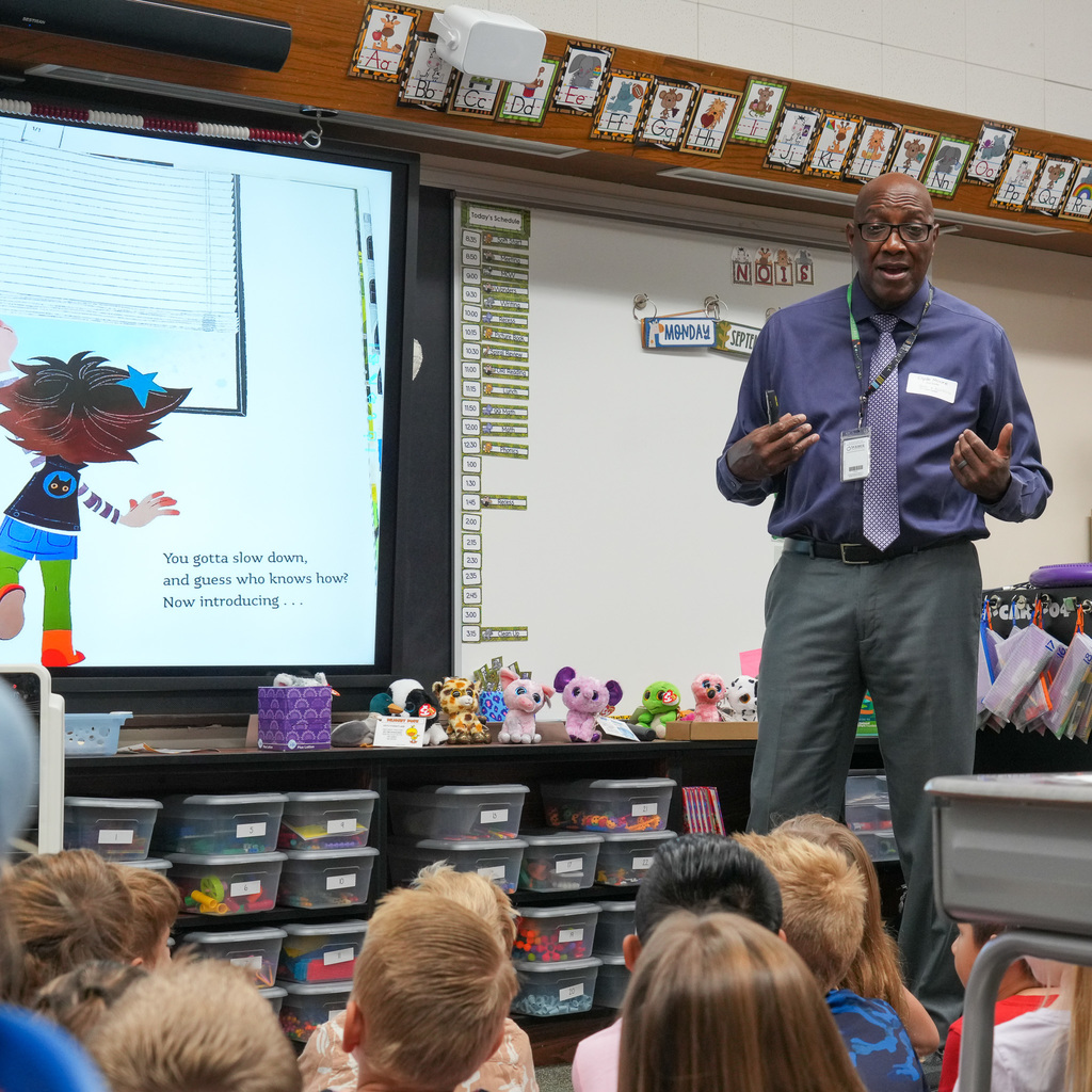 Superintendency reading students and administrators