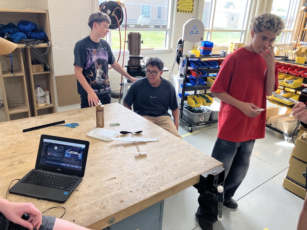 9th Grade Drone Aviation class is learning the basic principals of flight. They are learning that what the Wright brothers did took a lot of trial and error, as they try themselves to build a working rubber band propelled glider themselves. 