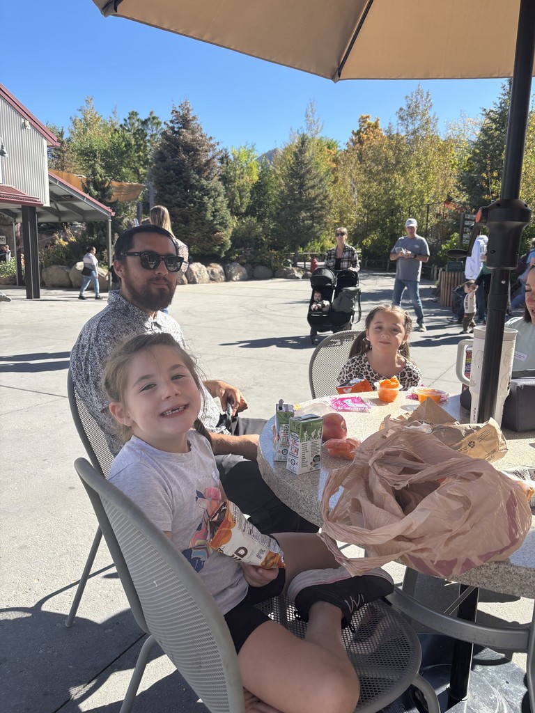 1st graders at the zoo