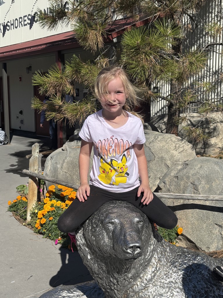 1st graders at the zoo