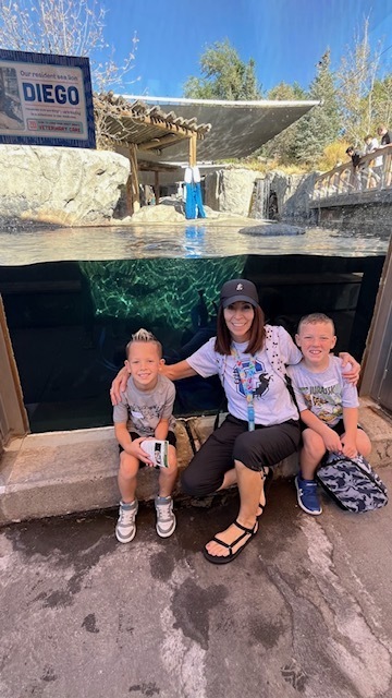 1st graders at the zoo