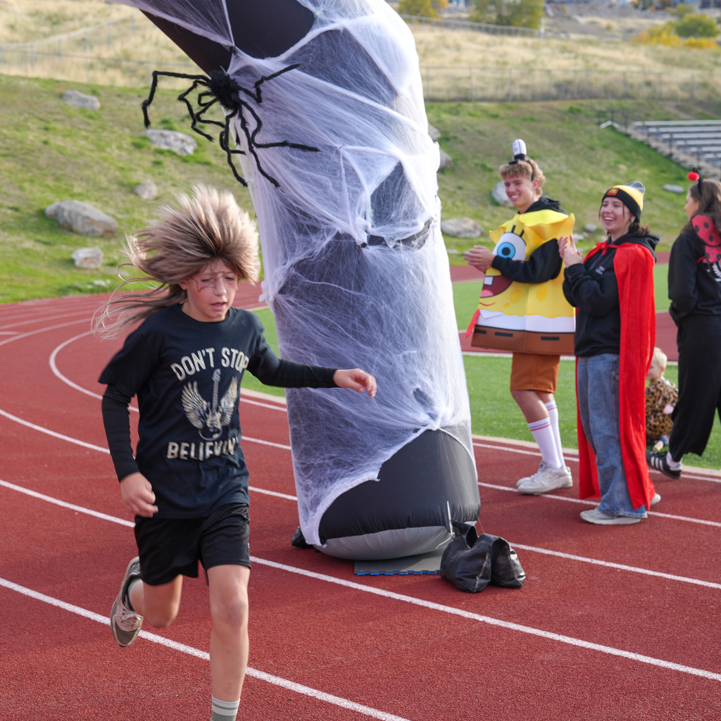 Monster dash participants