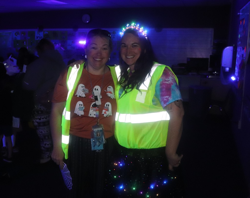 Students enjoying family night