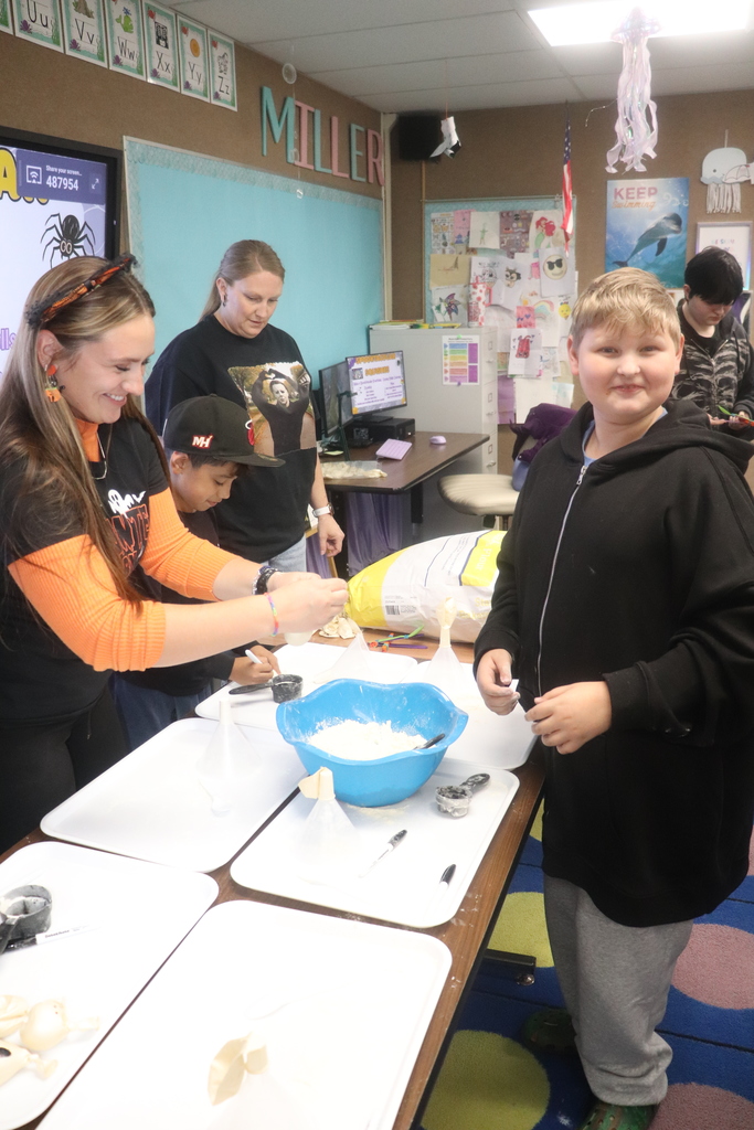 Students enjoying family night