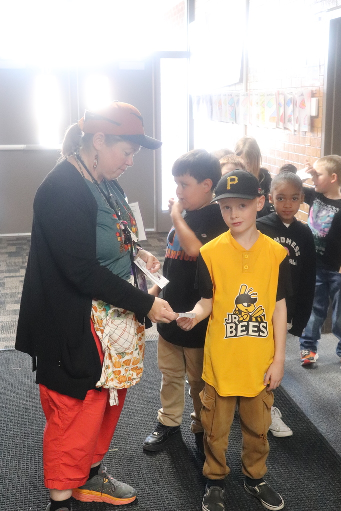 2nd graders going through the voting process