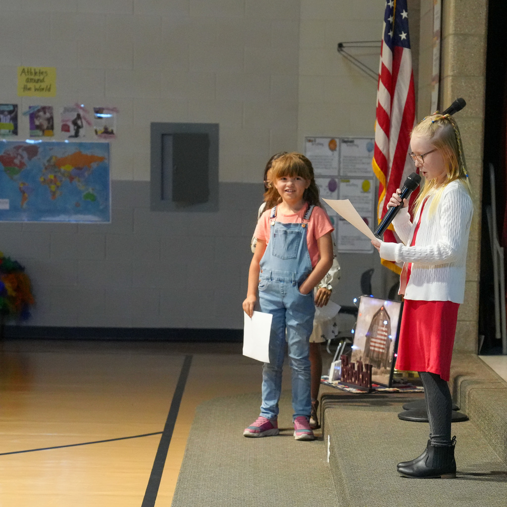 Picture of students who shared letters to the veterans.