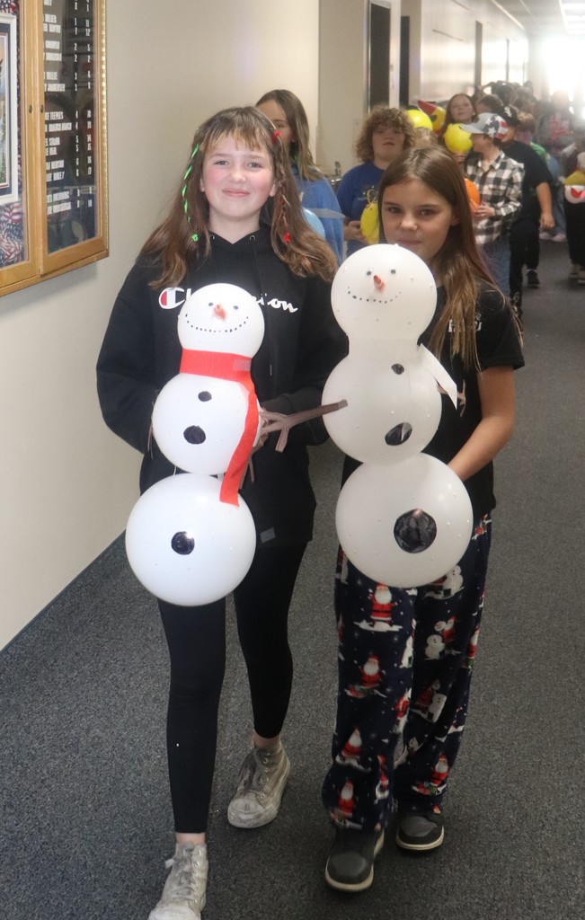 Students celebrating Thanksgiving