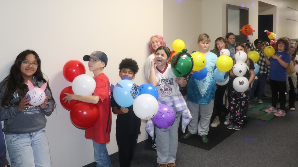 Students celebrating Thanksgiving