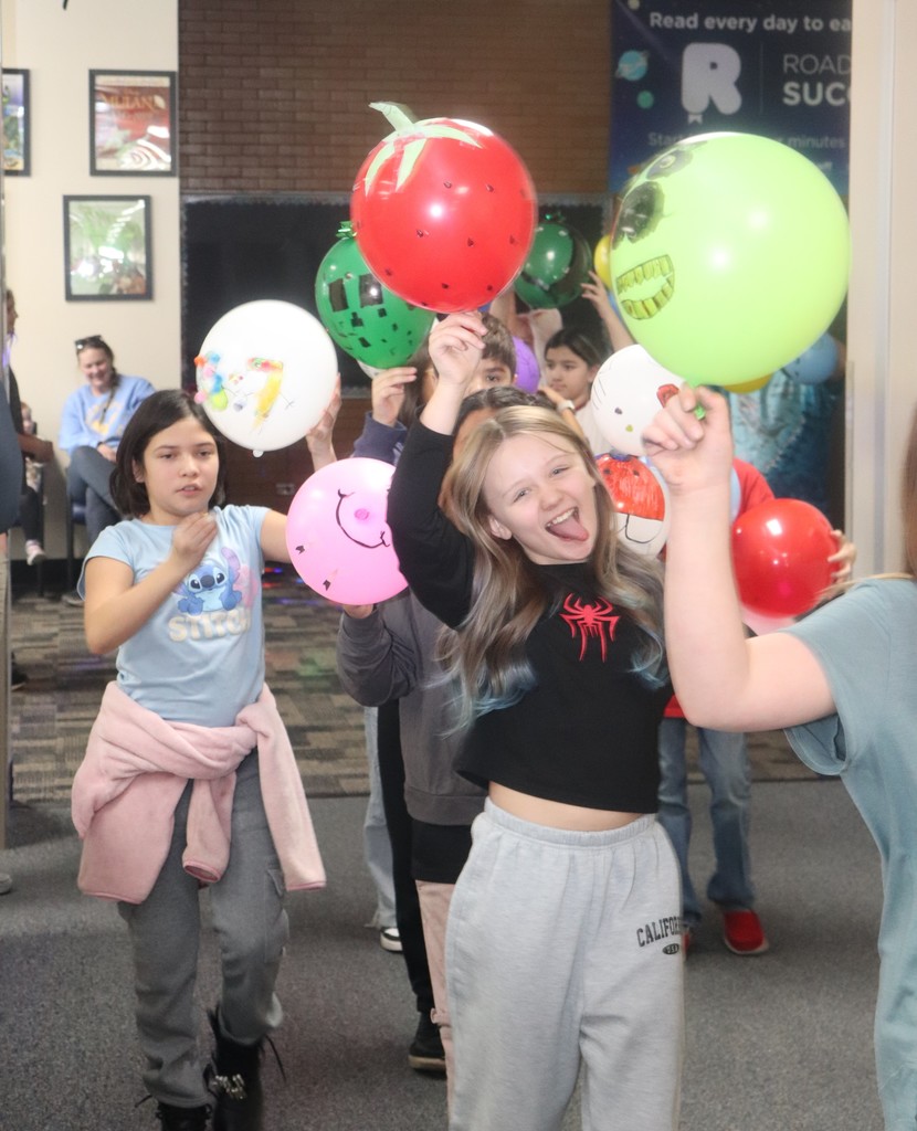 Students celebrating Thanksgiving