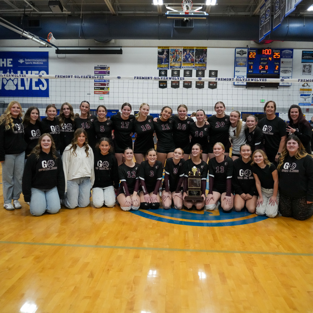 Junior high girls volleyball team.