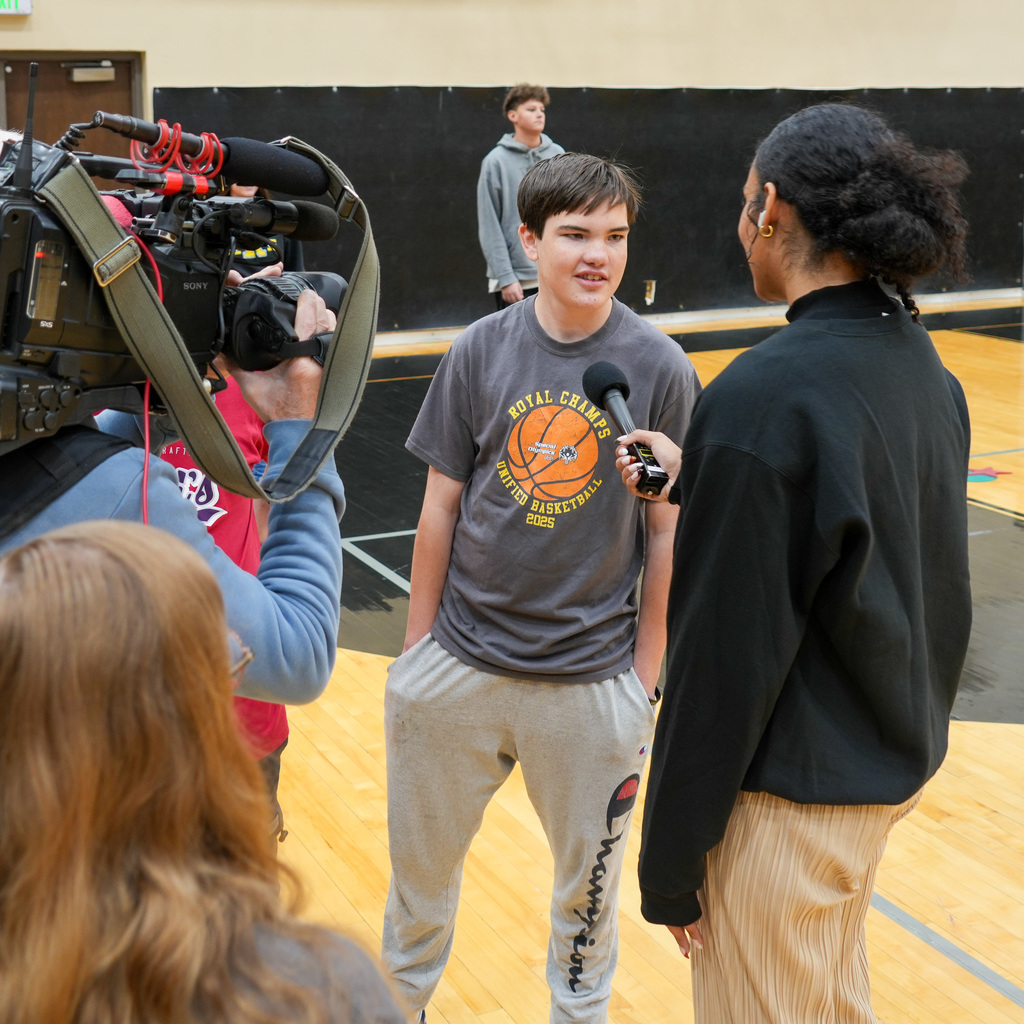 Fox 13 Cool School of the week behind the scenes shot with students.