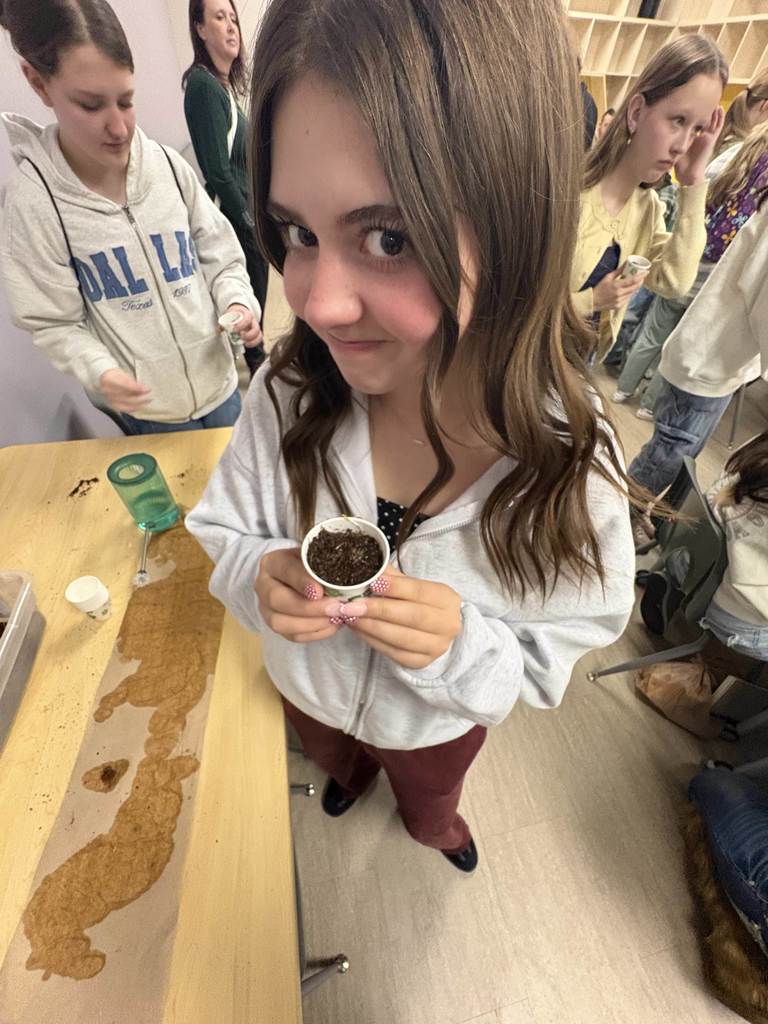 Advanced art students had the opportunity to go to the Loveland Living Planet Aquarium to celebrate their success and apply their drawing skills to real life moving animals. They were able to see a new exhibit (the Asian Cloud Forest), learn about careers in this field through fun activities, and draw beautiful sketches of sea life. It was an amazing time, and Ms. Park was delighted to spend one of the last days of the semester with such talented, thoughtful artists! 