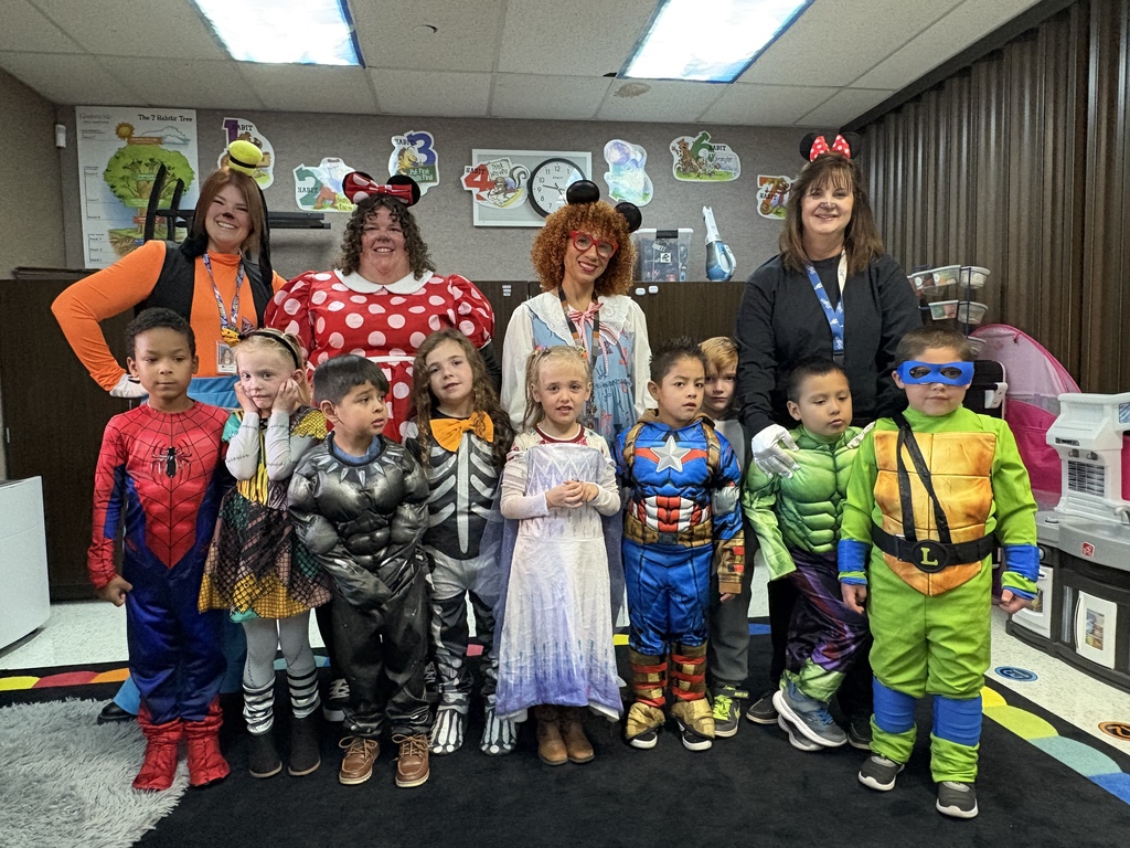 Kindergarten teachers and classes