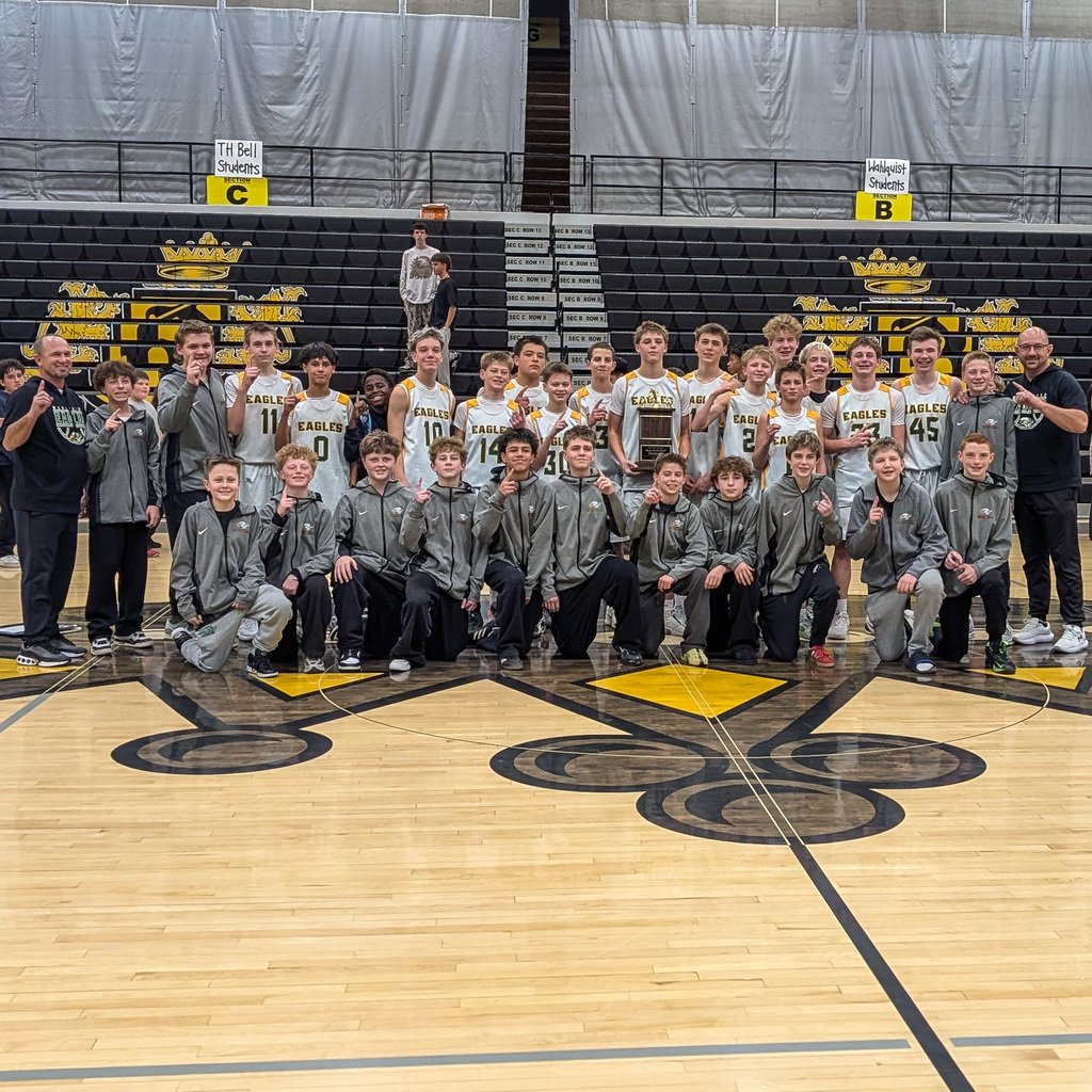 Junior high championship basketball players