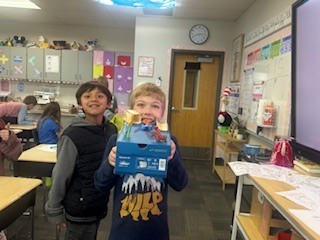 4th graders showing there Utah County projects