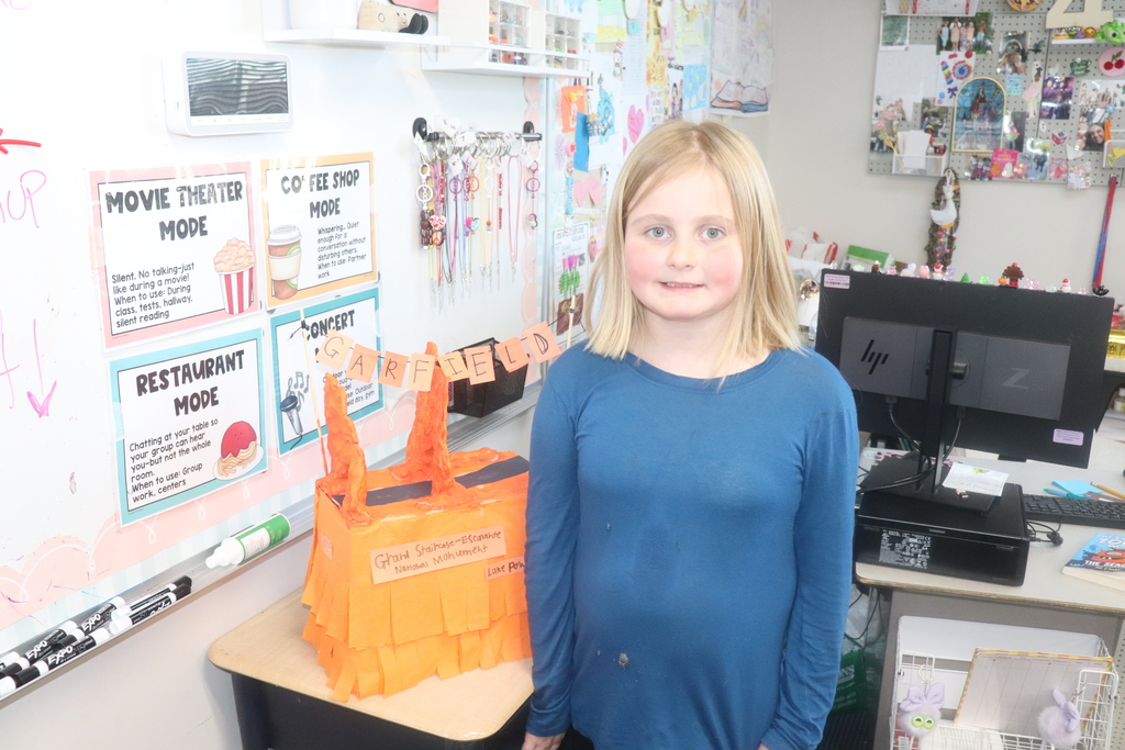 4th graders showing there Utah County projects