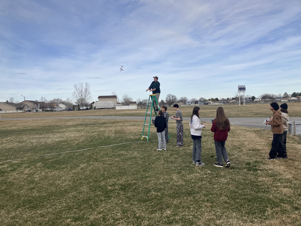 9th Grade Drone Aviation class is learning the basic principles of flight. They are learning that what the Wright brothers did took a lot of trial and error, as they try for themselves to build a working rubberband propelled glider. We ran tests after a week of building both indoor and outdoor to see how they flew , turns out its tougher than it looks. "Knowledge is of no value unless you put it into practice,"-Anton Chekhov