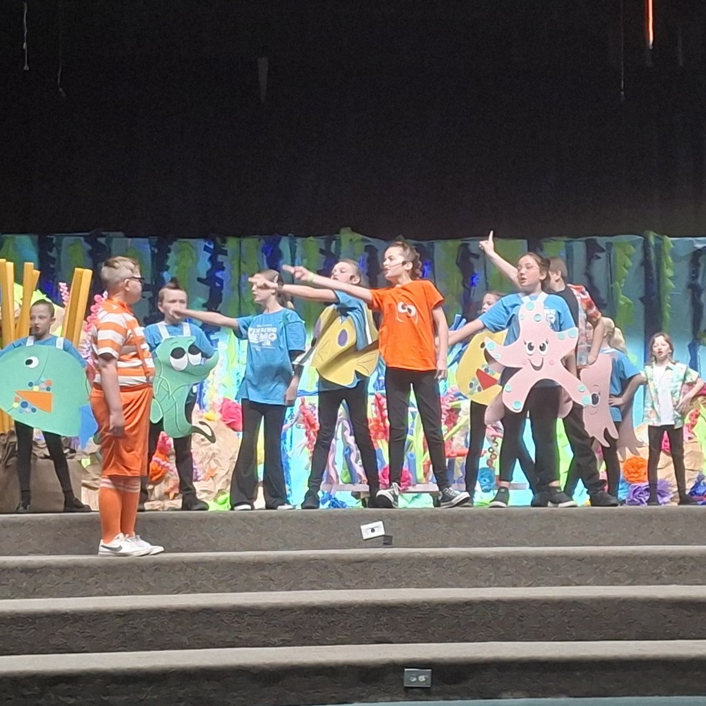 Kids dressed like fish 