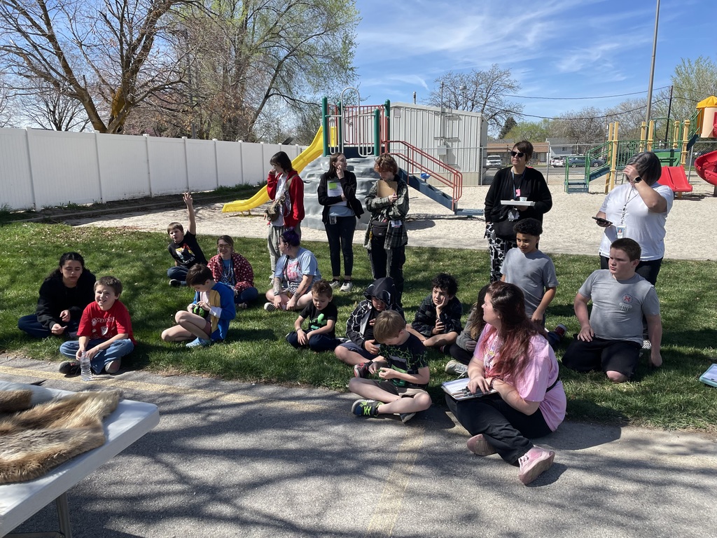 Students asking questions about what happened at Mountain Rendezvous.