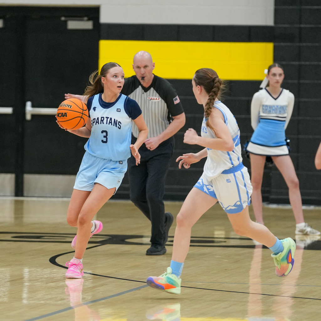 Girls junior high basketball championship players