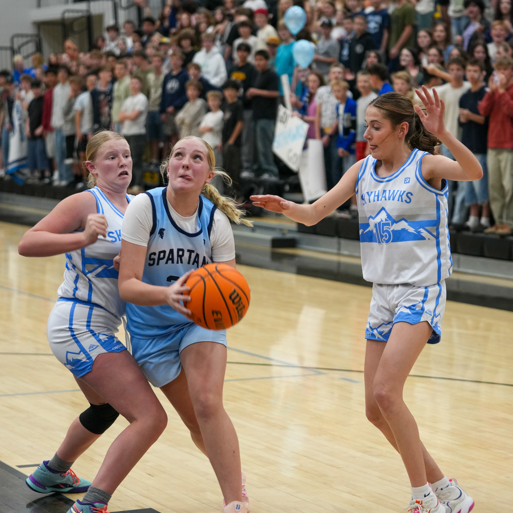 Girls junior high basketball championship players