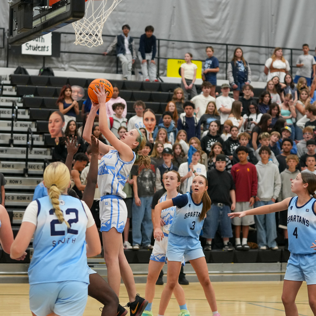 Girls junior high basketball championship players