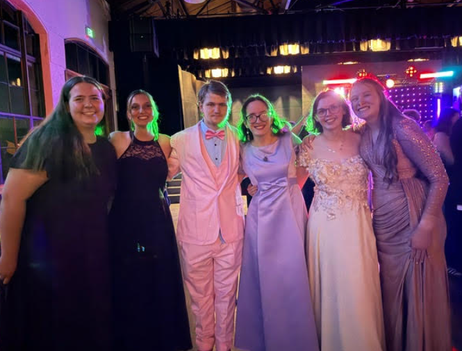 prom 4
