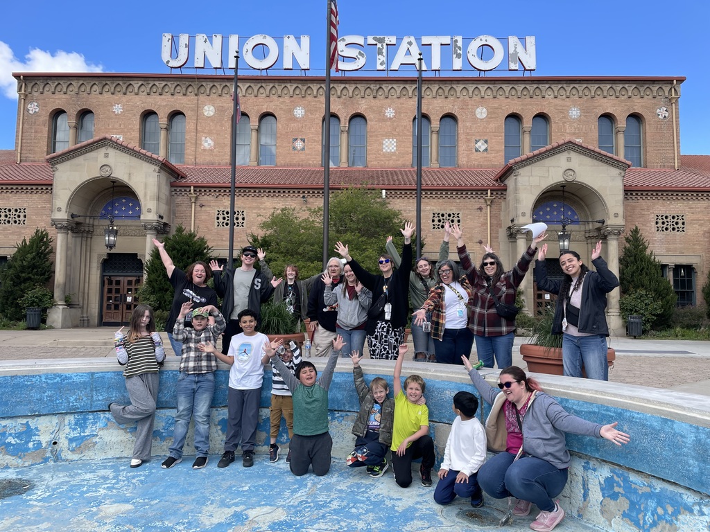 Group infront of the Union Station
