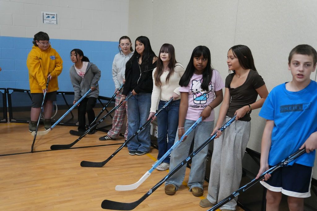 What an exciting day! The Mammoth visited our school! Such an amazing and fun experience.  Don't forget to vote for our school for a full Tusky Takeover using the QR code below. Thank you Utah Mammoth! TUSKS UP!!!