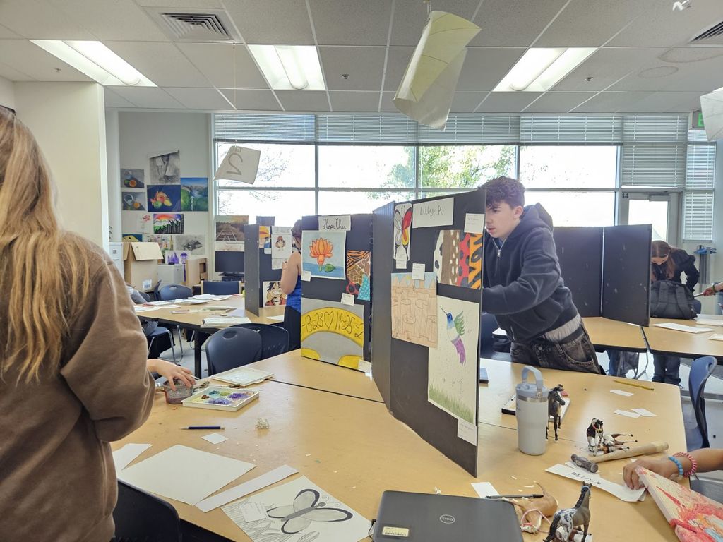 Kids getting ready for the art show.