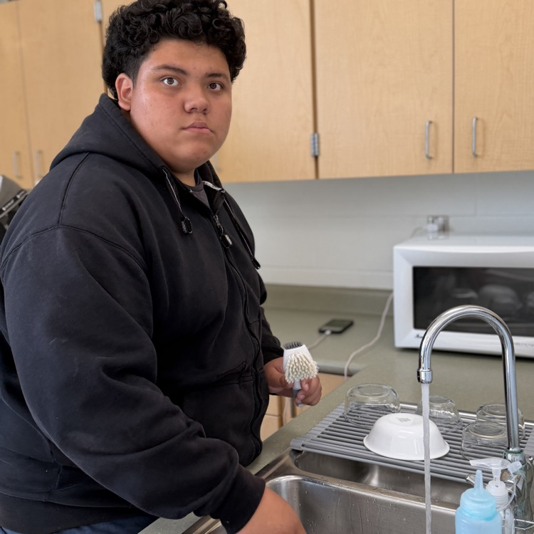 Cleaning up after a lad in foods class 😊