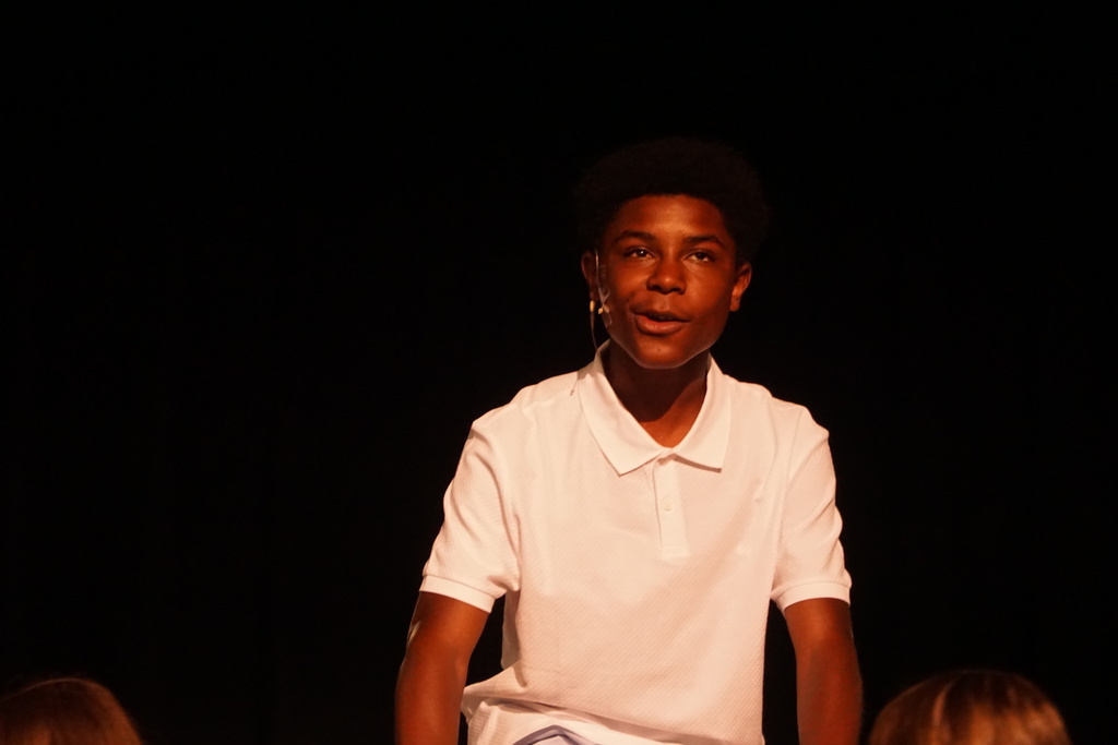 Cast of Dare to Dream