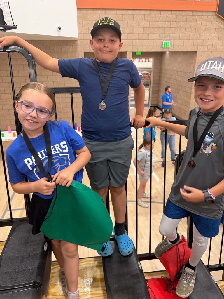 winners from iron kid  smiling 